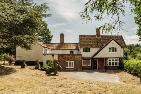 5 bedroom detached house for sale, Newton Road, Hainford, Norfolk