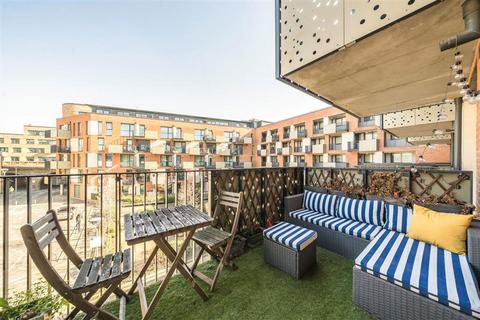 2 bedroom flat for sale, Danson Mews, London SE17