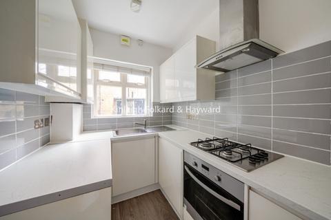 Studio to rent, Webber Street Waterloo SE1