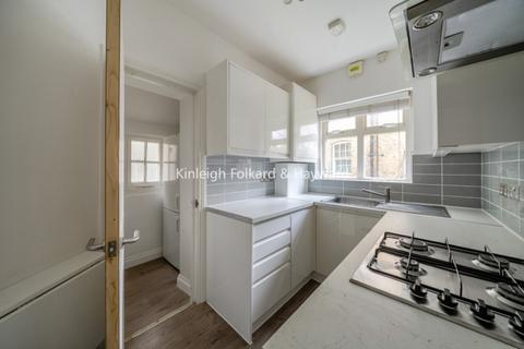 Studio to rent, Webber Street Waterloo SE1