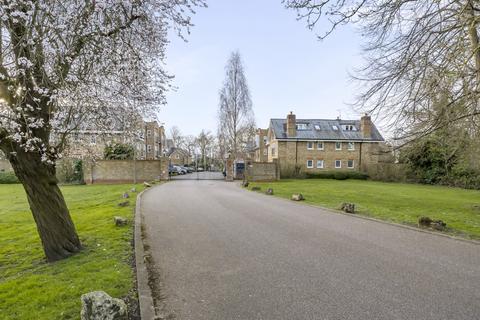 2 bedroom apartment for sale, Whittets Ait, Jessamy Road, Weybridge