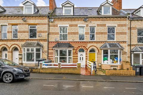 3 bedroom flat for sale, 32 Sticklepath Terrace, Sticklepath, Barnstaple, EX31