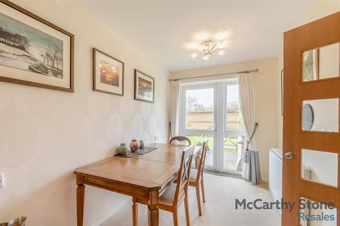 2 bedroom apartment for sale, Squirrel Way, Shadwell, Leeds