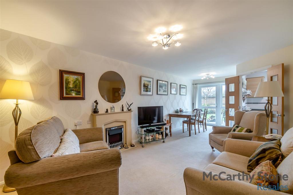8637878-interior06.jpg