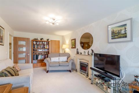 2 bedroom apartment for sale, Squirrel Way, Shadwell, Leeds