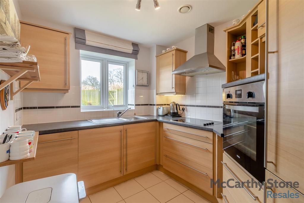 8637878-interior11.jpg