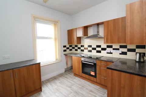 2 bedroom house to rent, Carr Road, Fleetwood FY7