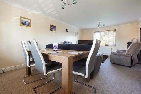 2 bedroom flat for sale, Darlow Drive, Stratford-Upon-Avon