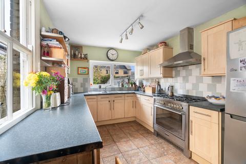42 Arbury Road, Cambridge, CB4 2JE