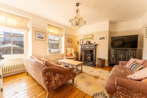 12 Bridge Street, Brecon, LD3 8AH