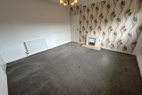 2 bedroom flat to rent, Edinbeg Avenue, Toryglen, Glasgow, G42