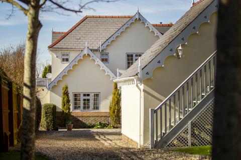undefined, Haywards Lane Cheltenham, Gloucestershire, GL52 6RF