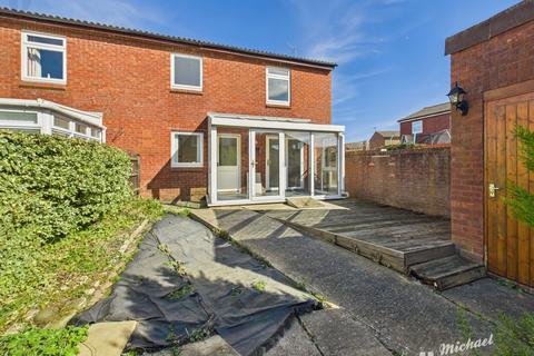 3 bedroom end of terrace house for sale, Bedwyn Walk, Aylesbury