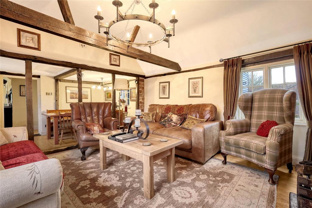 Sitting/Dining Room