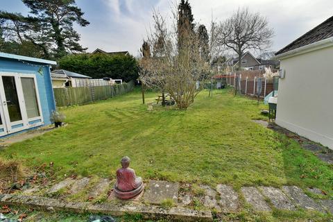 3 bedroom bungalow for sale, Kingsway, Ferndown, BH22