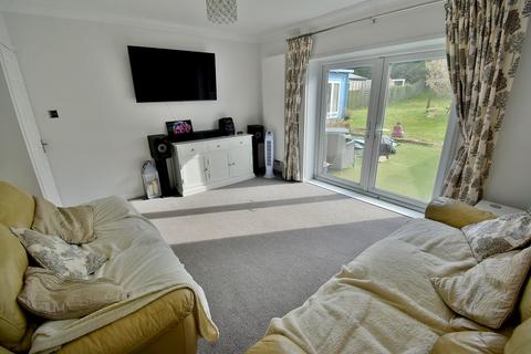 3 bedroom bungalow for sale, Kingsway, Ferndown, BH22