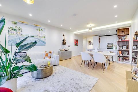 2 bedroom apartment to rent, Wood Crescent, London, W12