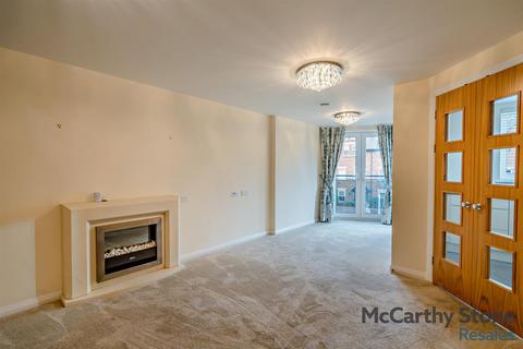 1 bedroom apartment for sale, Crocus Court, Station Road, Poulton-Le-Fylde, FY6 7XJ