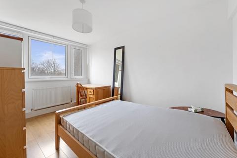 3 bedroom apartment to rent, King Square, London, EC1V