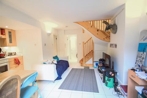 1 bedroom flat to rent, Newington Green Road, London, N1