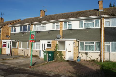 3 bedroom terraced house to rent, Mountsfield Close, Stanwell Moor TW19