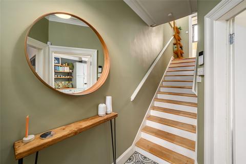 14 Inchview Terrace, Edinburgh, EH7 6TQ