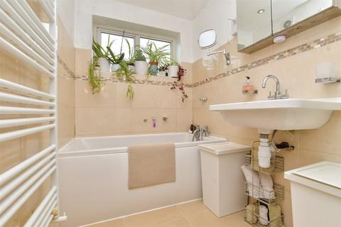 25 Gwydyr Road, Bromley, BR2 0EX