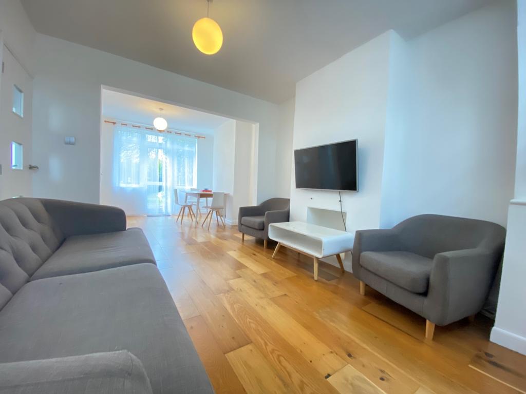 Living Room 85