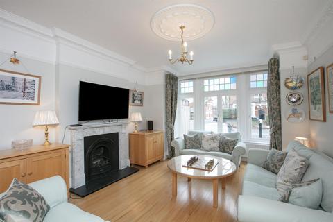 5 bedroom semi-detached house for sale, Grove Park, Camberwell, SE5