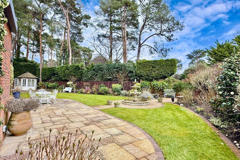 5 bedroom detached house for sale, Castlewood, Ringwood, BH24 2AX