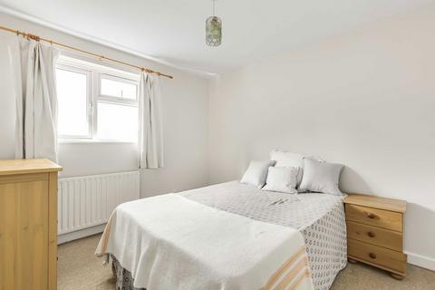 4 bedroom flat for sale, Melody Road, London SW18