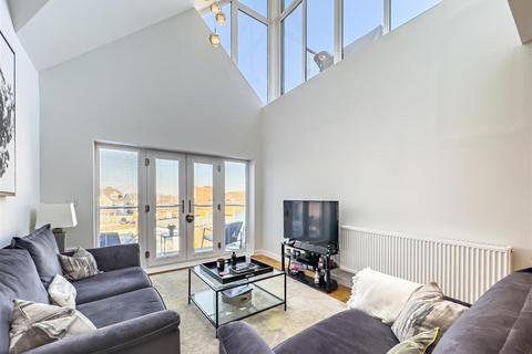 3 bedroom penthouse for sale, The Courtyard, Rayleigh SS6