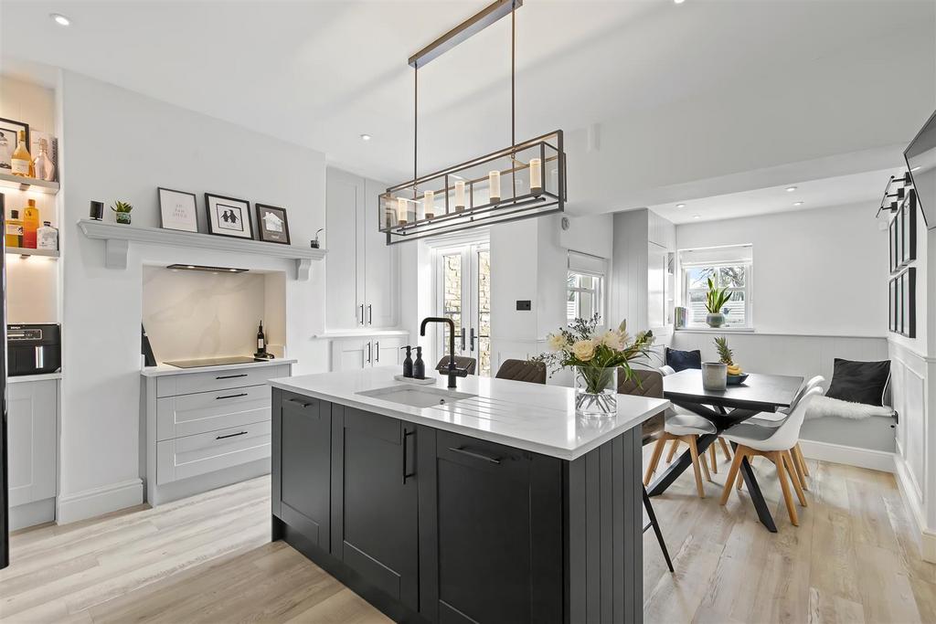 Dining Kitchen.jpg