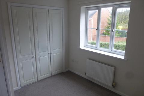 2 bedroom end of terrace house to rent, The Timbers, St Georges