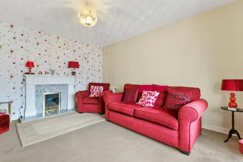 12 Castle Avenue, Balloch, Alexandria, G83 8HX
