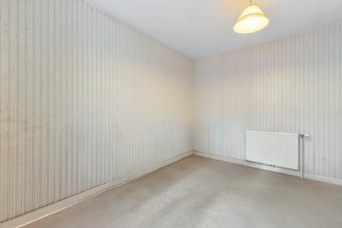 12 Castle Avenue, Balloch, Alexandria, G83 8HX