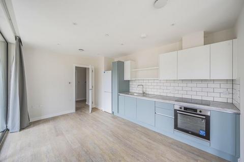 1 bedroom flat to rent, 9 Milliners Way, Woking GU21