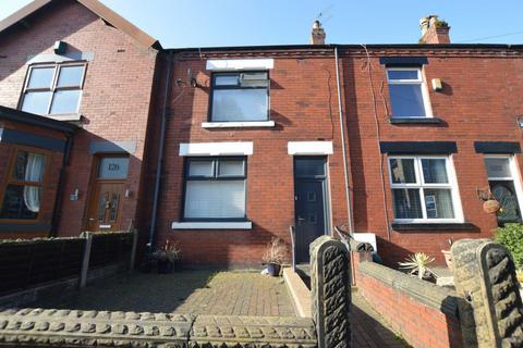 3 bedroom terraced house to rent, Park Road, Hindley