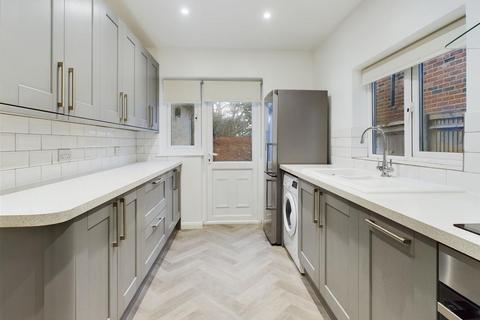 4 bedroom detached house for sale, Walton Bridge Road, Shepperton