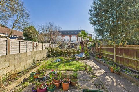 2 bedroom semi-detached house for sale, Mayo Road, Walton-On-Thames