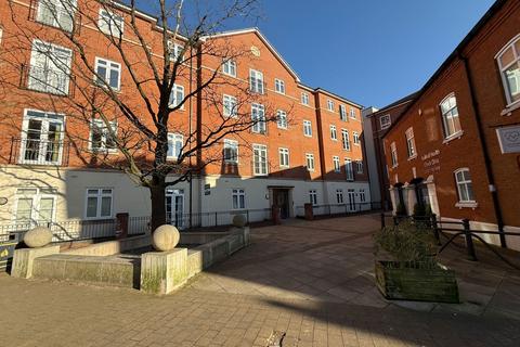 2 bedroom apartment for sale, Waddesdon House, Gorcott Lane, Dickens Heath, B90 1GH