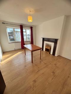 2 bedroom maisonette to rent, Taunton Way, Stanmore HA7