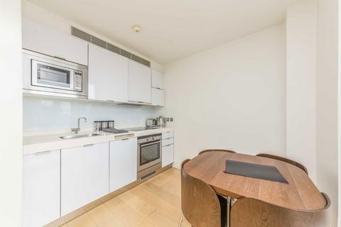 Studio to rent, Fairmont Avenue, London E14