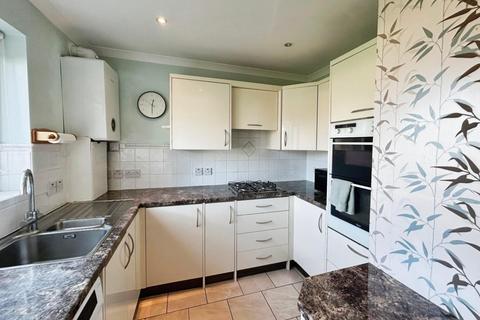 2 bedroom end of terrace house for sale, Hollins Hall, Killinghall, Harrogate, HG3 2GN