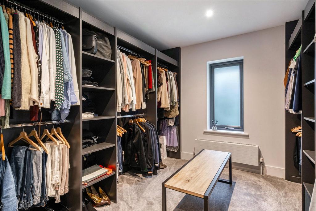 Walk In Closet
