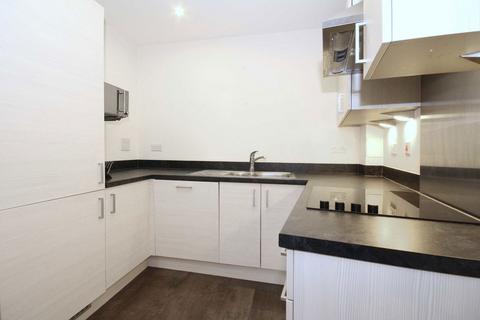 1 bedroom flat to rent, Uxbridge Road, London W3