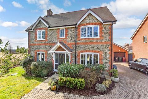 4 bedroom detached house for sale, Vespasian Close, Westhampnett, Chichester, West Sussex