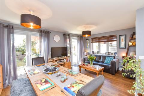 4 bedroom detached house for sale, Vespasian Close, Westhampnett, Chichester, West Sussex