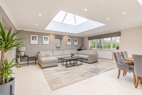 Orchard Mallow Harewood Road, Collingham, Wetherby, LS22 5BZ