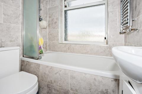 9 Ashcroft Crescent, Sidcup, DA15 8NT
